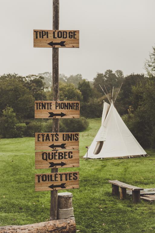 Les Tipis Du Bonheur De Vivre Hotel Brulon Bagian luar foto